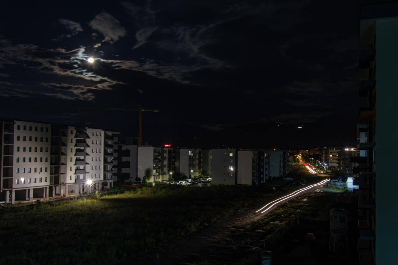 Amazing Condo In Brasov By Valentino - Free Garage Parking Braşov Exterior foto